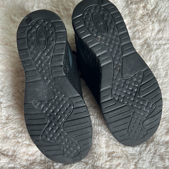 Women's Slip Resistant shoes - Picture 6 of 9